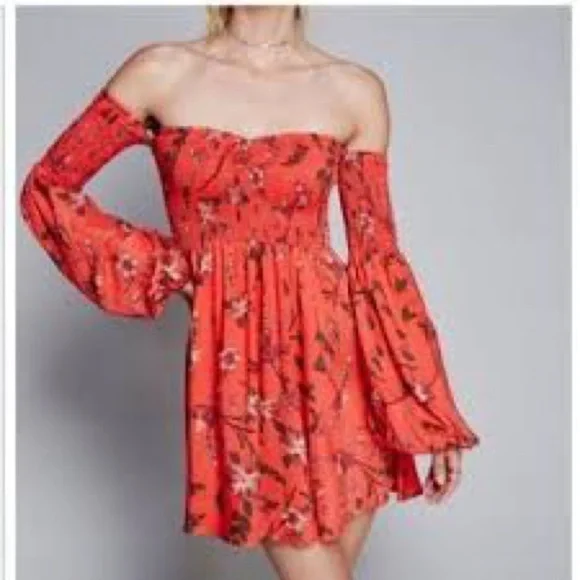 Free People off the shoulder smocked floral boho mini dress size medium - Picture 1 of 5